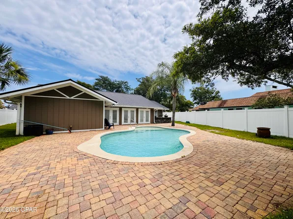 916 Cobia Dr, Panama City Beach, FL 32408