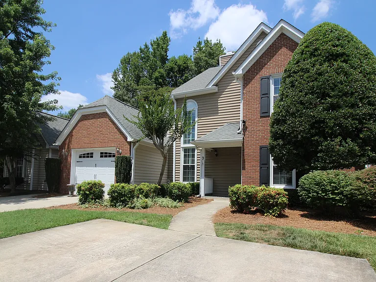 3 Cedar Knoll Dr — Photo 1