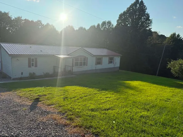 165 Everson Ln, Volga, WV 26238
