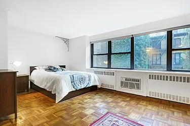 Rented by Green Line Realty