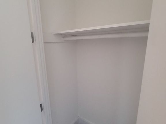 5th image of 146 Jefferson St #40R