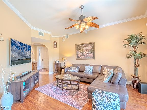 4th image of 5571 Berkshire Dr APT 104