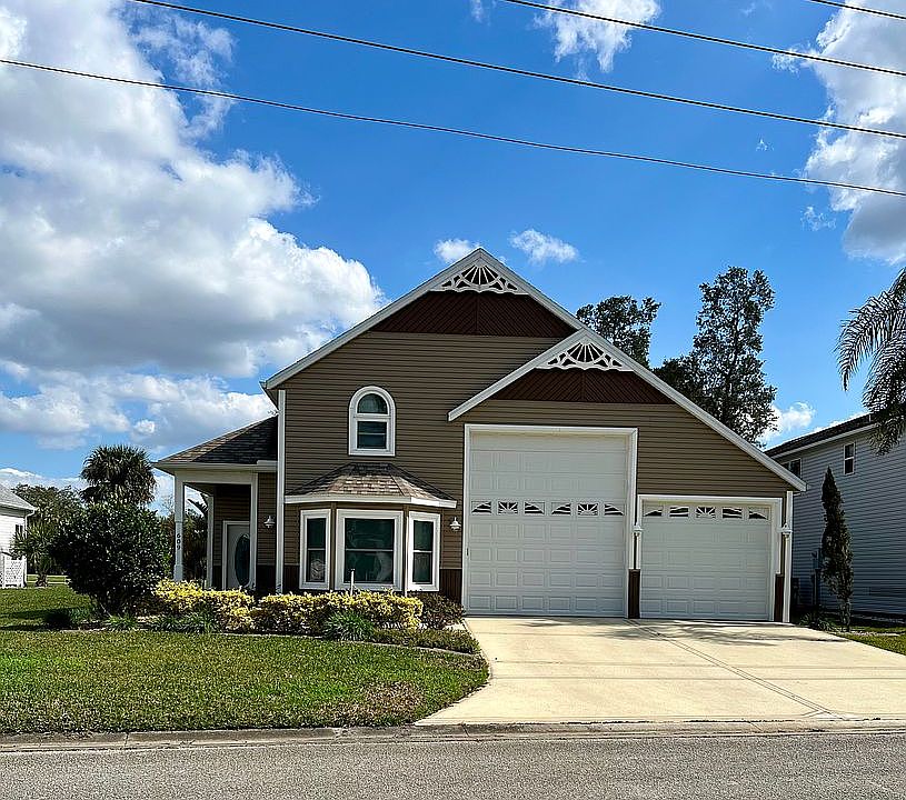 1st image of 609 Plantation Dr