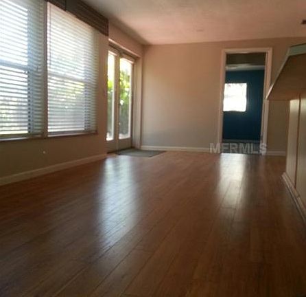 5th image of 8083 Bayshore Dr