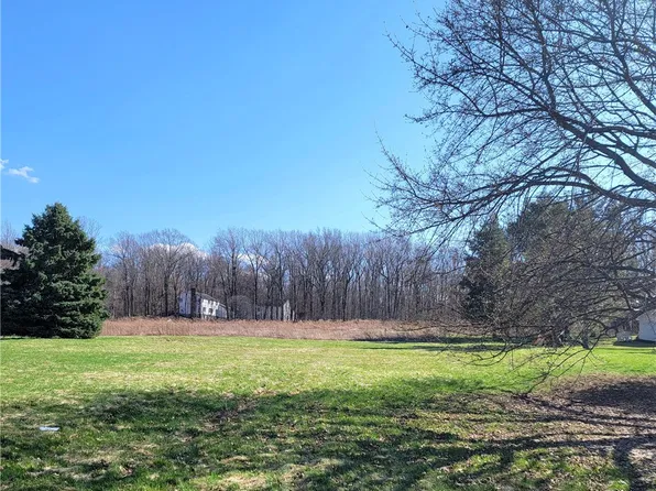 6903 Gillis Rd #8, Victor, NY 14564