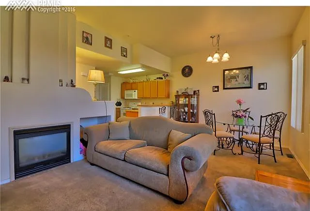 4774 Sand Mountain Point — Photo 3