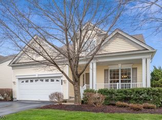 716 Thistle Hill Ln, Somerset, NJ 08873