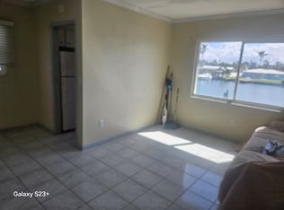 11875 3rd St E #A, Saint Petersburg, FL 33706