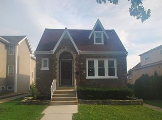 6320 W Henderson St, Chicago, IL