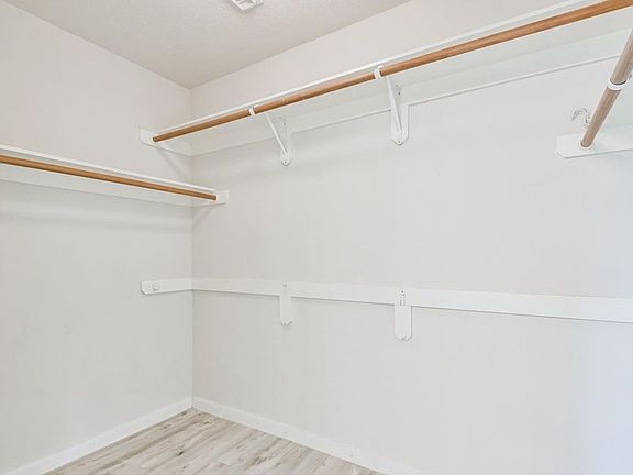 4th image of 10239 Sable Trail Ln