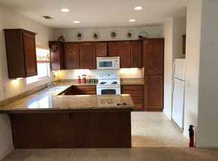 2911 Las Flores Cir, Los Banos, CA 93635