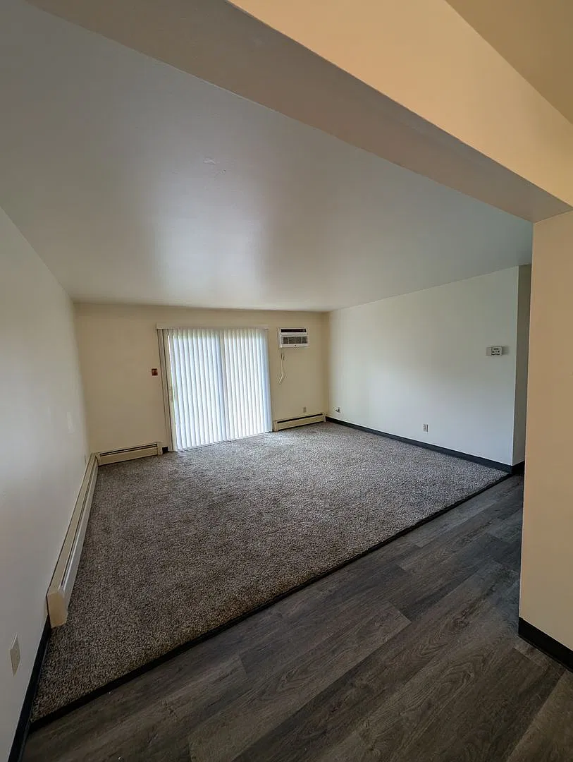 Fox River Bluff — Photo 2