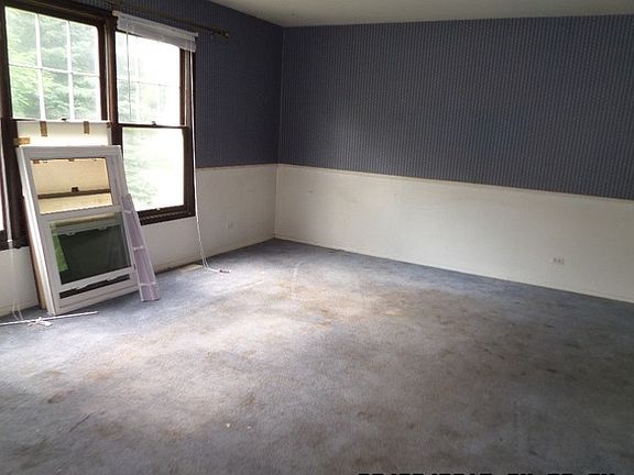 4th image of 116 Oakwood Dr