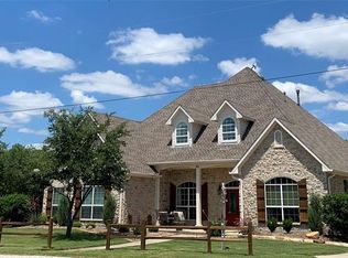 65 Rocky Point, Gainesville, TX 76240