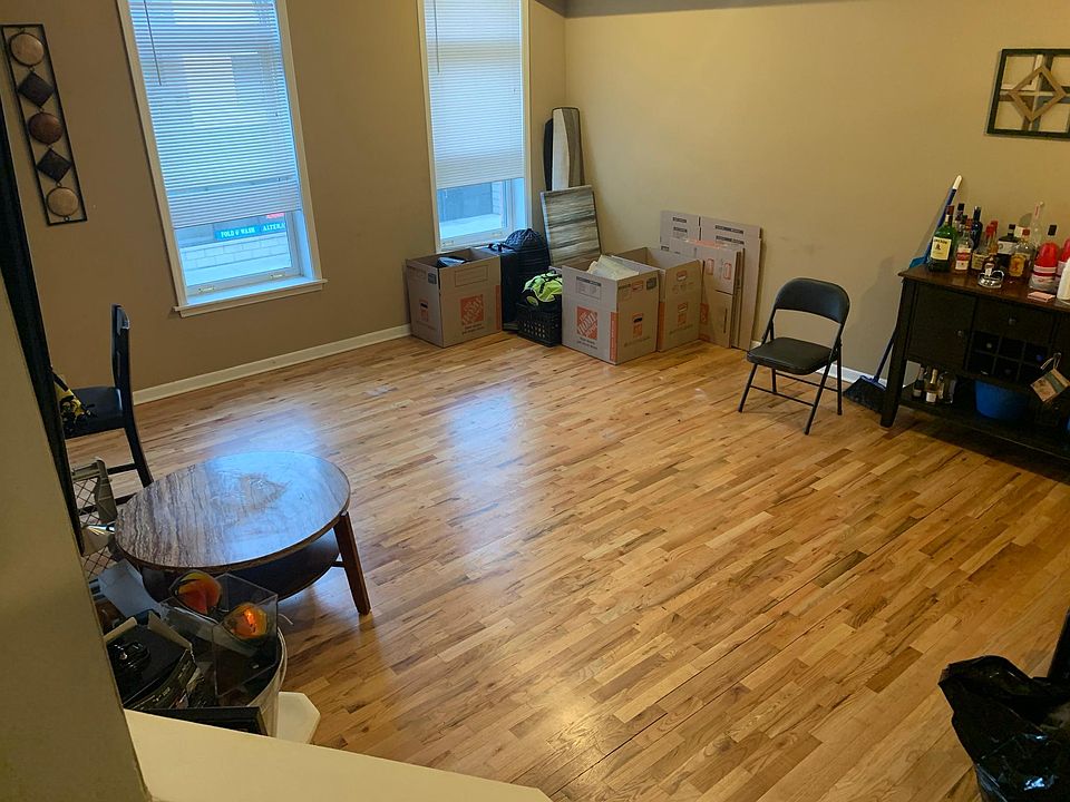 1st image of 662 N Milwaukee Ave #5
