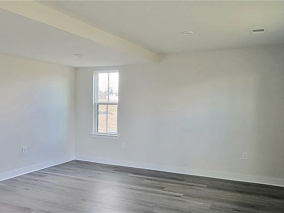 5th image of 317 W 20th St