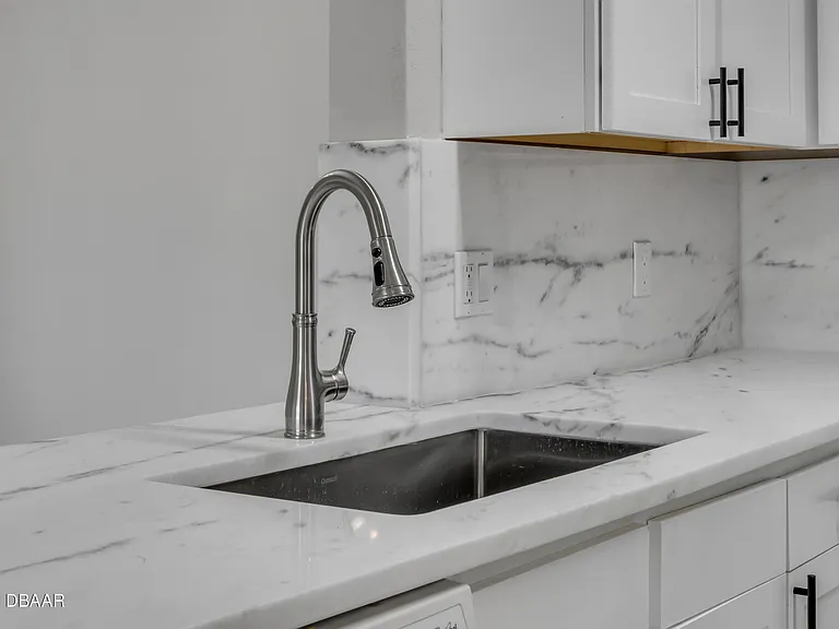 940 Village Trl #4-306 — Photo 19