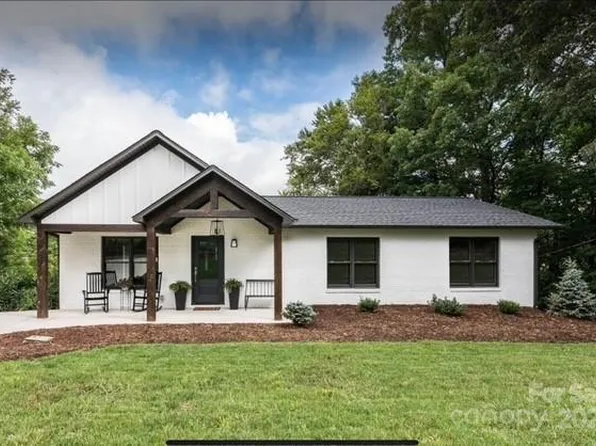 2123 49th Avenue Pl NE, Hickory, NC 28601