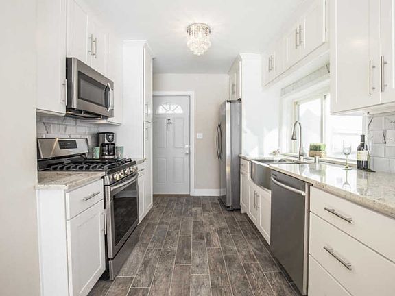 5th image of 6210 W Stevenson St