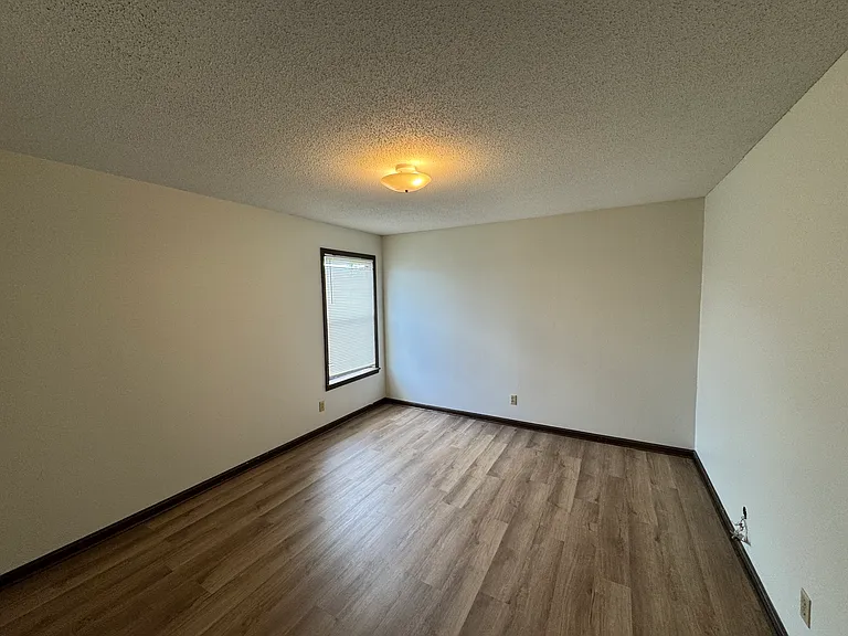 5815 C St #3B — Photo 4