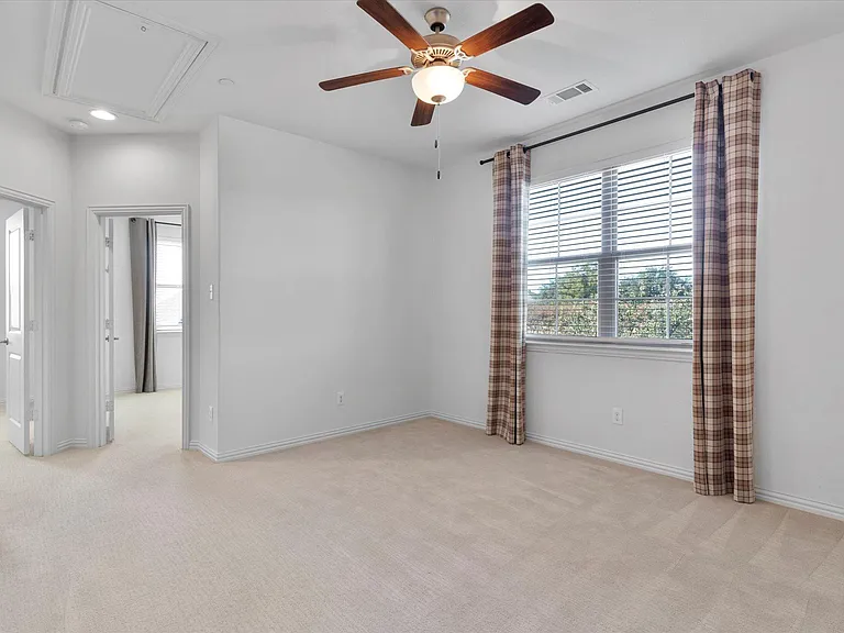 6297 Davison Way — Photo 11