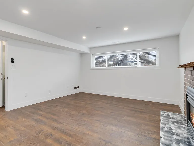 46190 Larch Ave — Photo 17