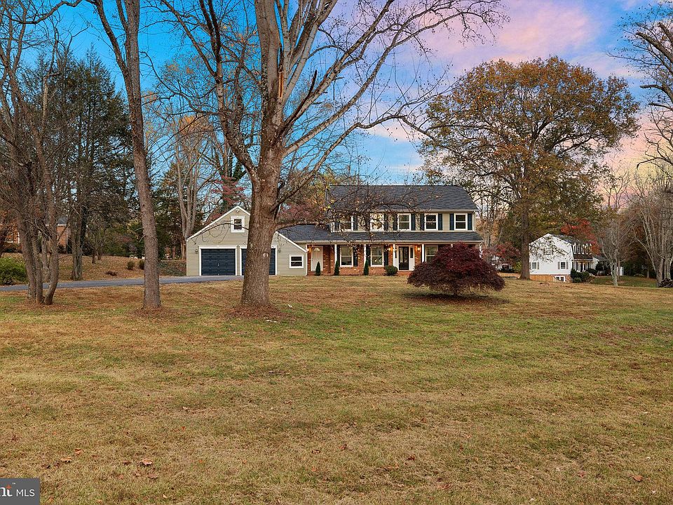 1st image of 7381 Pembrooke Ct