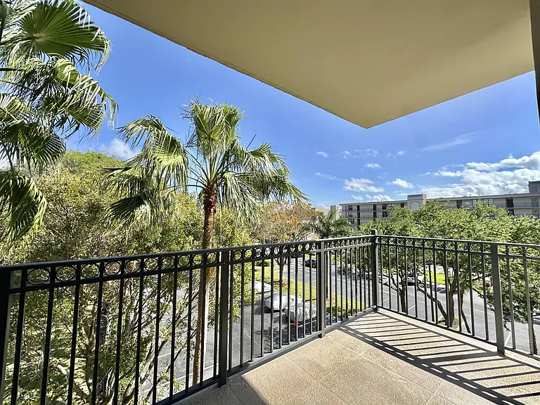 27 Royal Palm Way #406 — Photo 38
