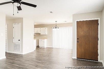 5th image of 755 Hedgelawn Way