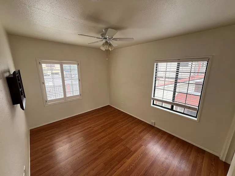 2515 1/2 Congress St #B — Photo 8