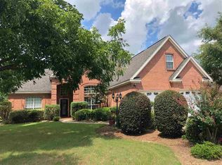 512 Saint Marlo Dr, Centerville, GA 31028