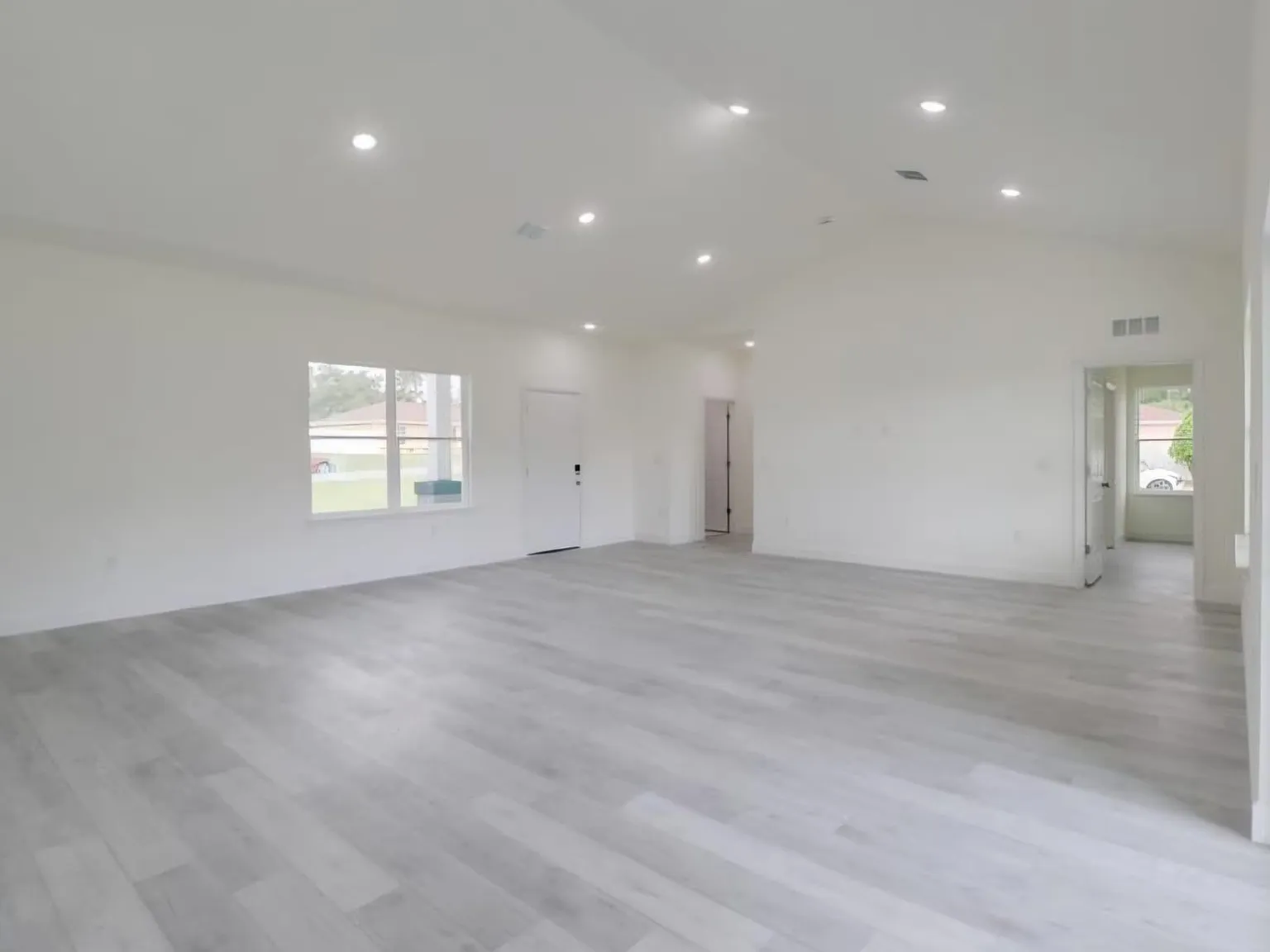 4 bed, 2013 sqft, $2,650 — Photo 4