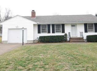 10068 Rosemere St, Elyria, OH 44035