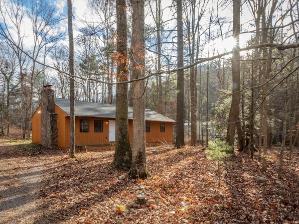 57 Last Left Ln, Hinton, VA 22831