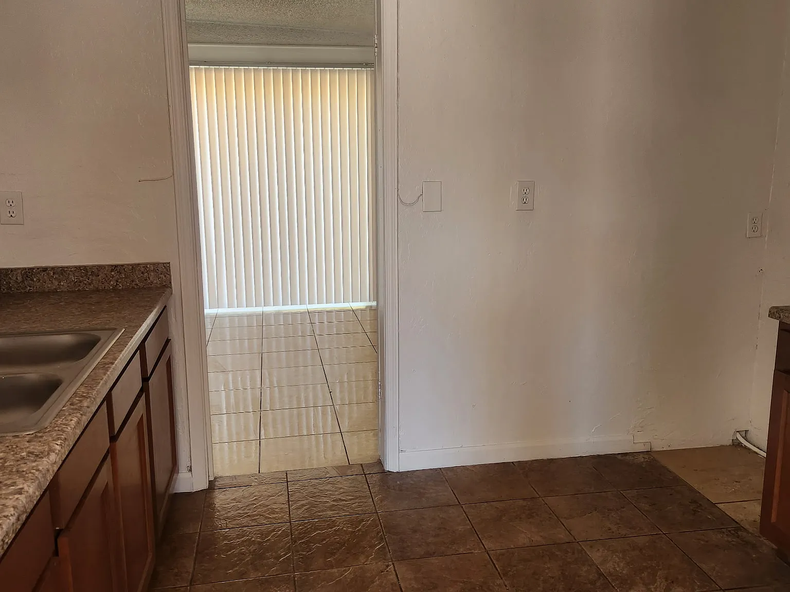 2240 W. Morten Avenue - A — Photo 1