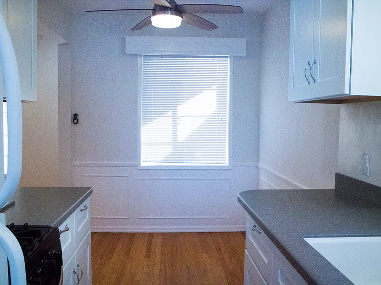 939 N Glendale Ave #1/2 — Photo 21
