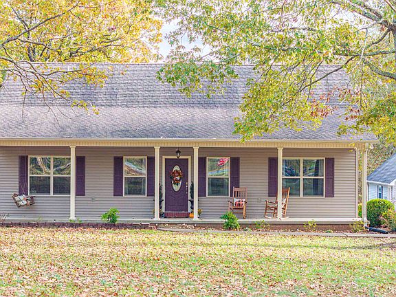 2nd image of 2066 Moody Dr
