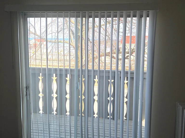 Chateau Apartments — Photo 18