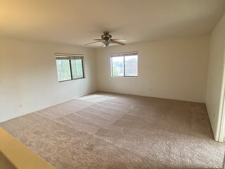 249 W Jersey Way — Photo 3