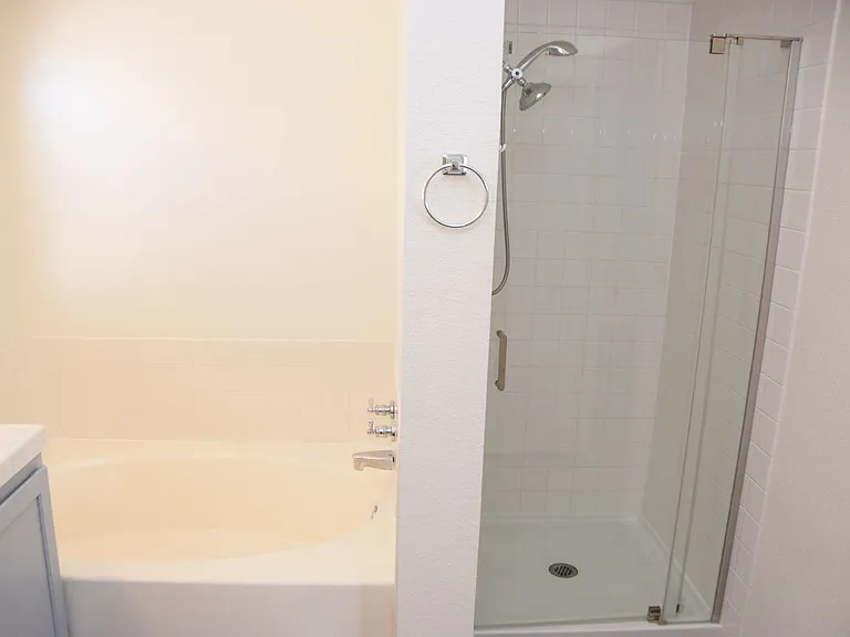 1360 Pacific Terrace Dr — Photo 27