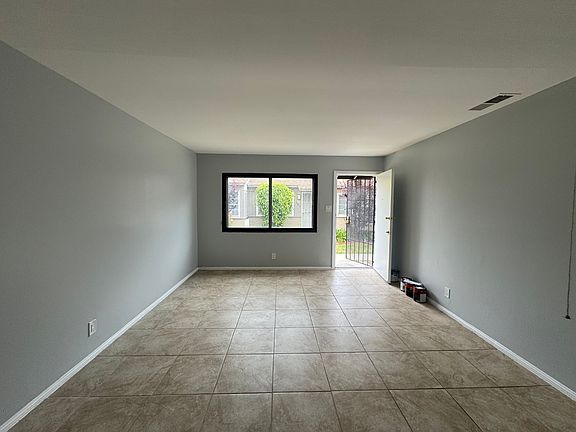3rd image of 9018 Ramsgate Ave