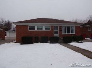 17164 Bell Ave, Eastpointe, MI