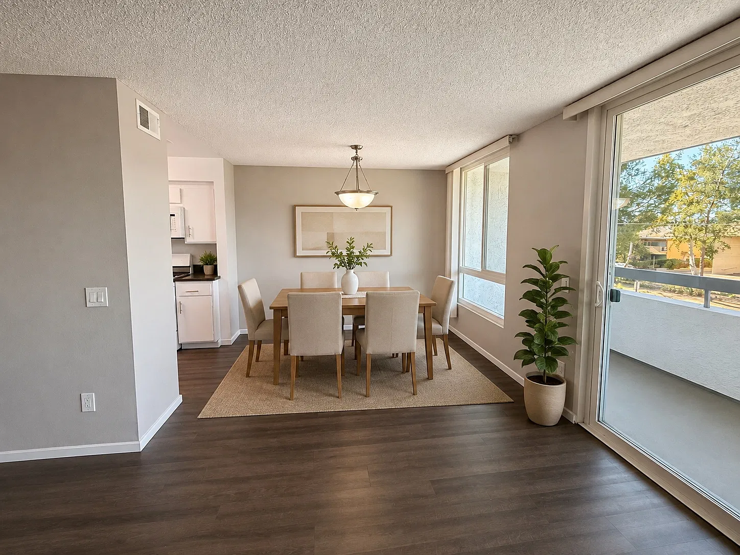 2 bed, 1200 sqft, $2,775 — Photo 4