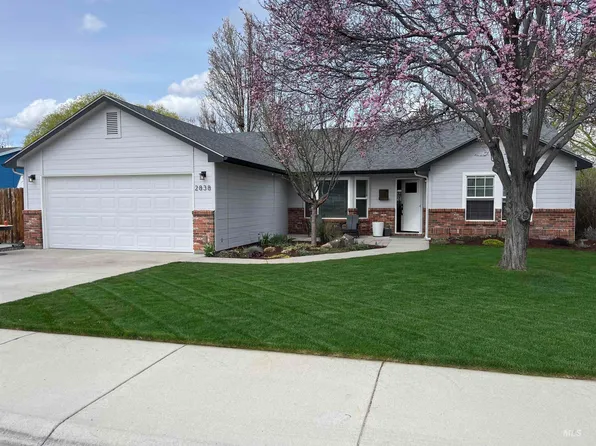 2838 W Santa Clara Dr, Meridian, ID 83642