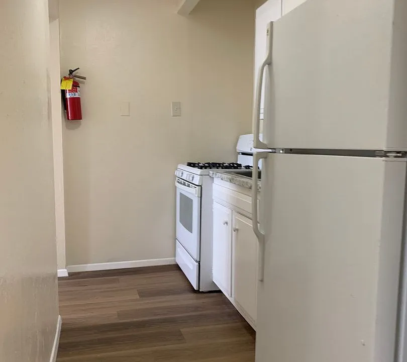 300 General Marshall St NE