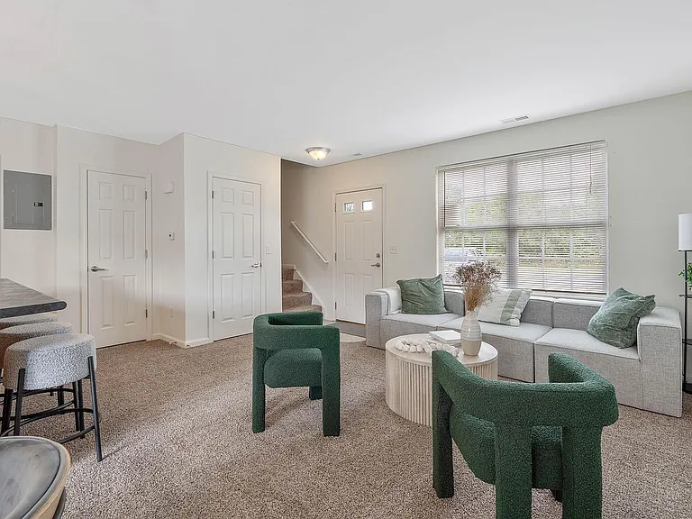 Eagle Ridge Village — Photo 2