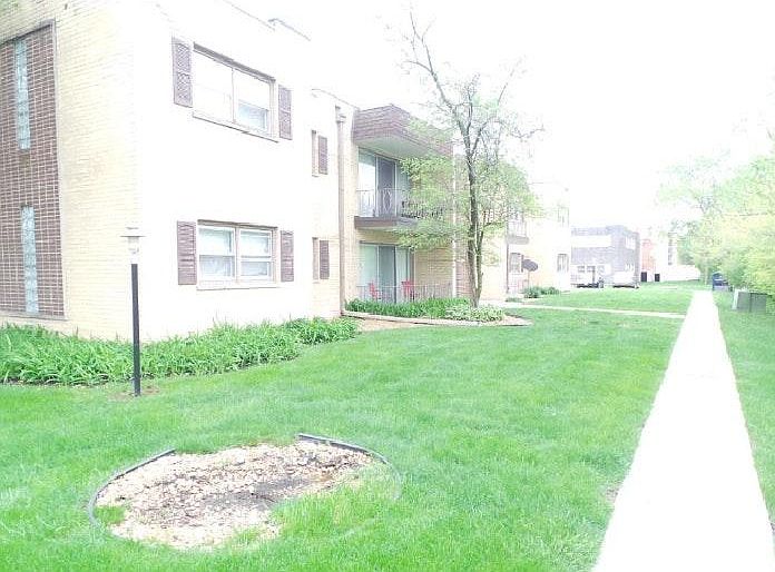 1st image of 18320 Cherry Creek Dr APT 1