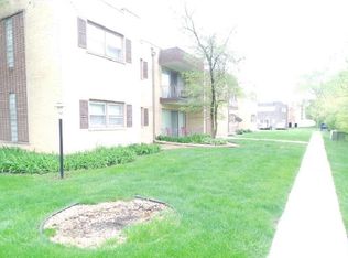 18320 Cherry Creek Dr APT 1, Homewood, IL