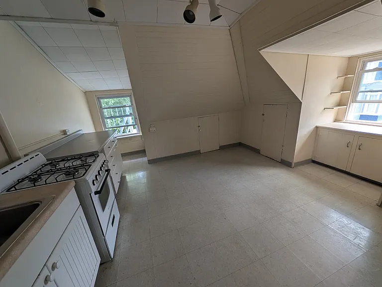 83 Sachem St #3R — Photo 7