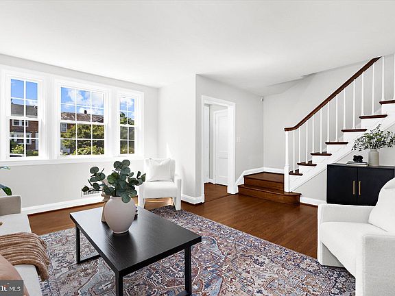 5th image of 218 Blenheim Rd